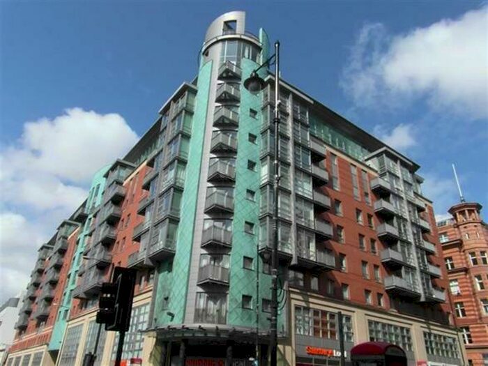 3 Bedroom Apartment To Rent In Building, City Centre, M1