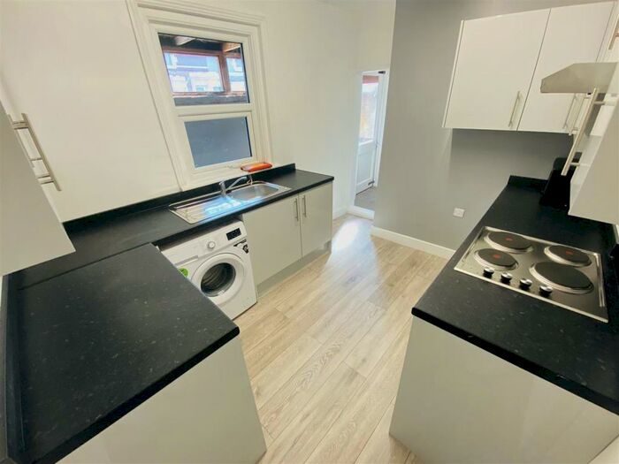 4 Bedroom House To Rent In Guildford Road, Portsmouth, PO1