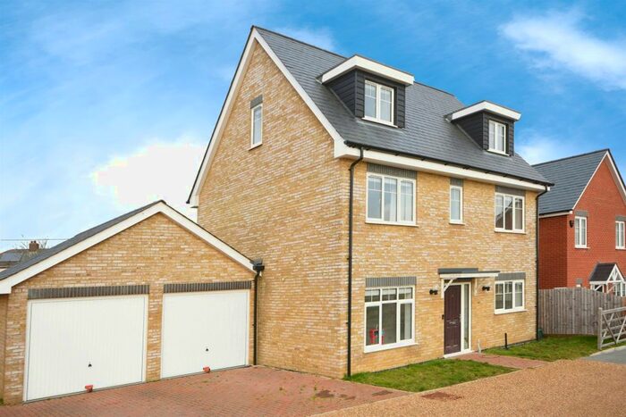 5 Bedroom Detached House For Sale In Field View, Wethersfield, Braintree, CM7