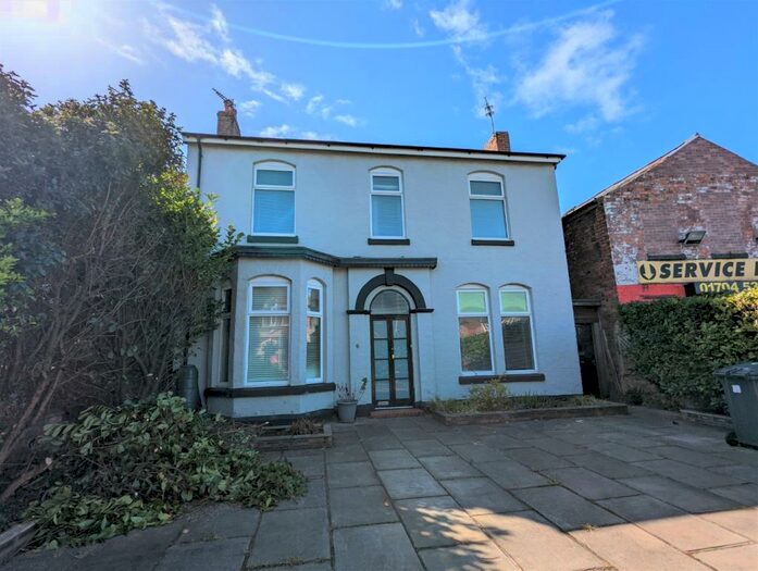 5 Bedroom Semi-Detached House To Rent In Southbank Road, Southport, Merseyside, PR8