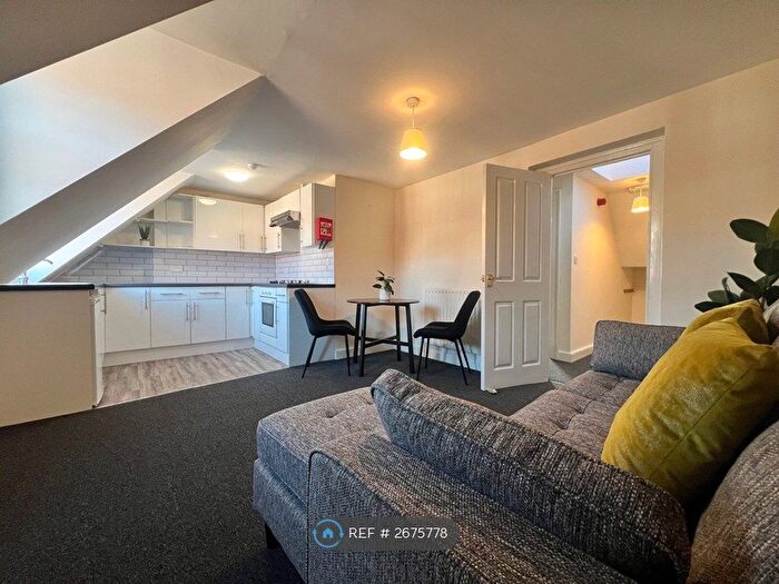 2 Bedroom Flat To Rent In Hotwells, Bristol, BS8