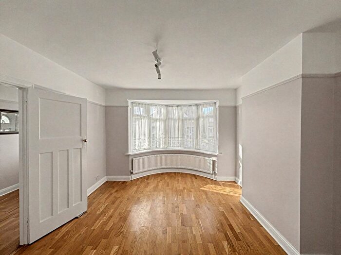 3 Bedroom Semi Detached House To Rent In Welbeck Road, Harrow, HA2
