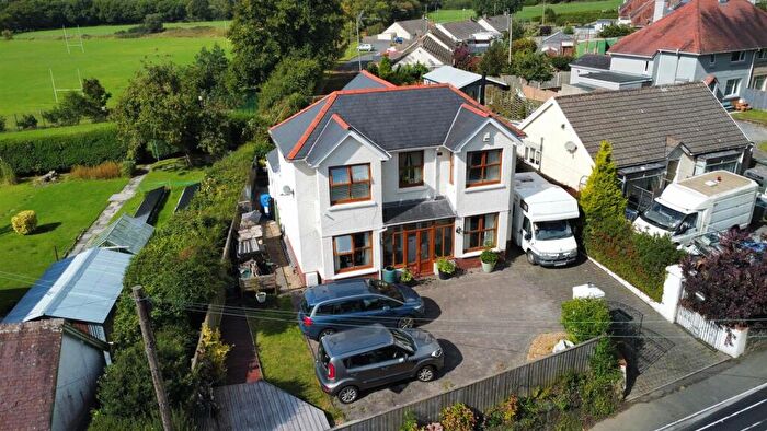 3 Bedroom Detached House For Sale In North Road, Whitland, SA34