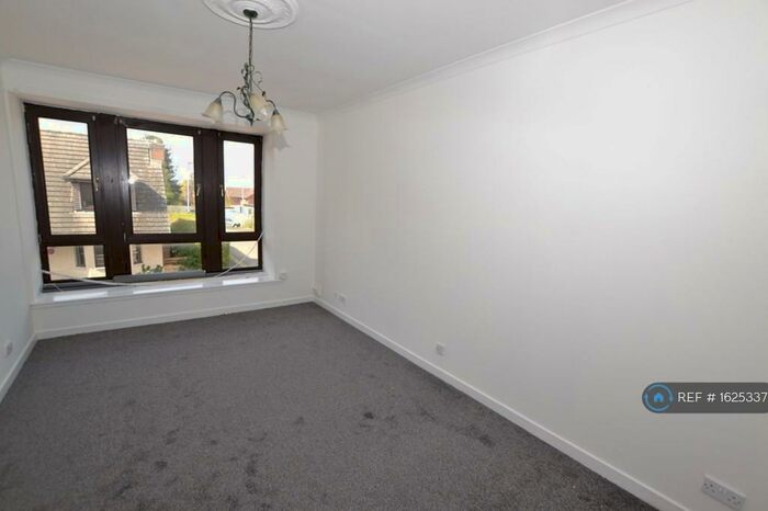 2 Bedroom Flat To Rent In Wellgate Street, Larkhall, ML9
