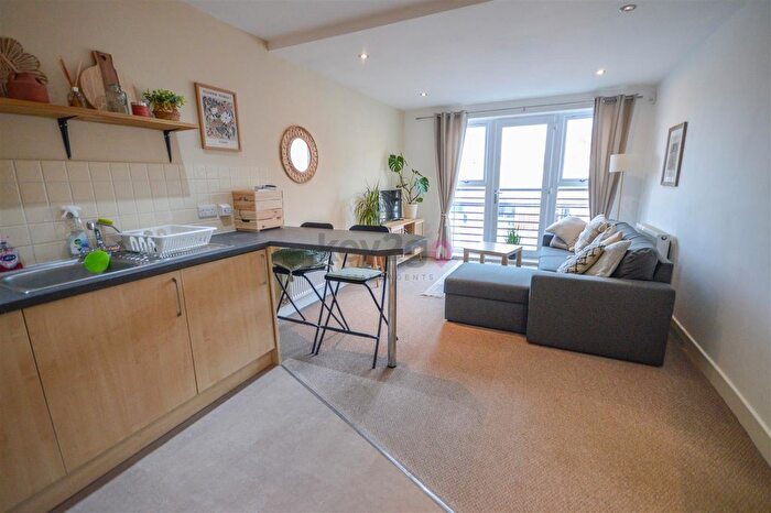 1 Bedroom Flat To Rent In Valley Road, Sheffield, S8