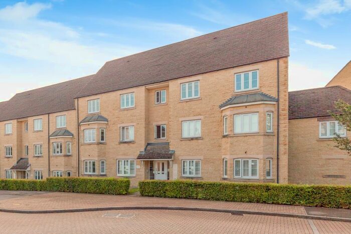 2 Bedroom Apartment To Rent In Bathing Place Court, Witney, OX28