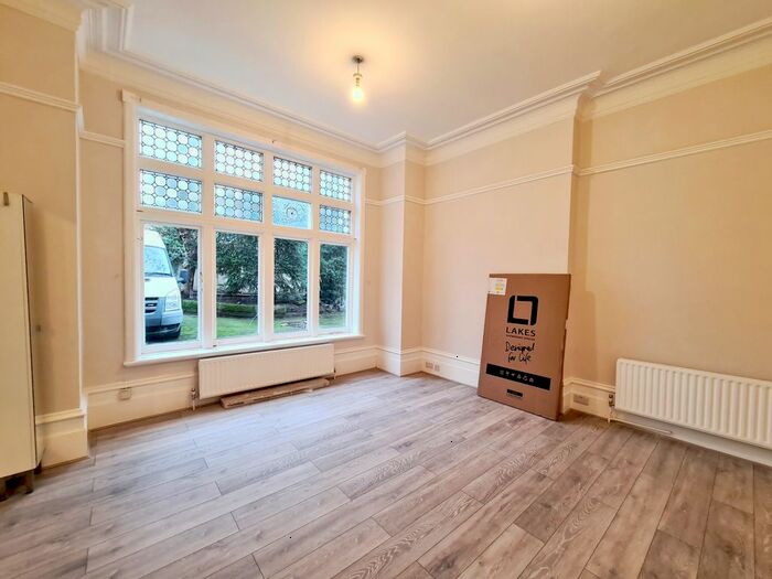 Studio To Rent In Hornsey Lane, Highgate, N6