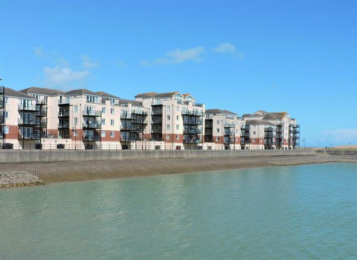 3 Bedroom Apartment To Rent In Macquarie Quay, Sovereign Harbour North, BN23