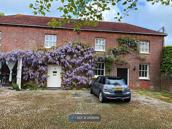 1 Bedroom Flat To Rent In The Coach House, Hailsham, BN27