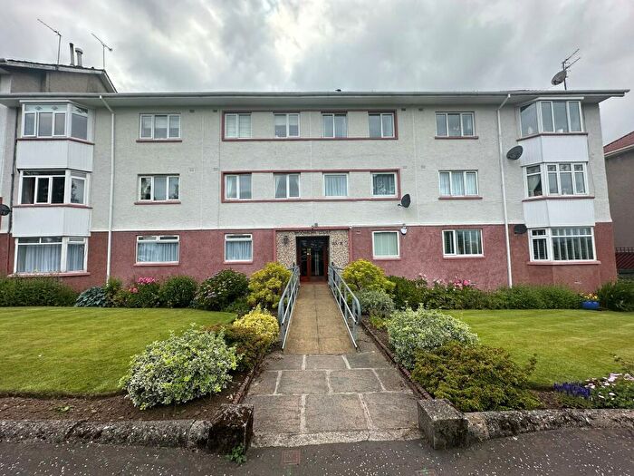 3 Bedroom Flat To Rent In Broomburn Court, Broomburn Drive, Newton Mearns, G77