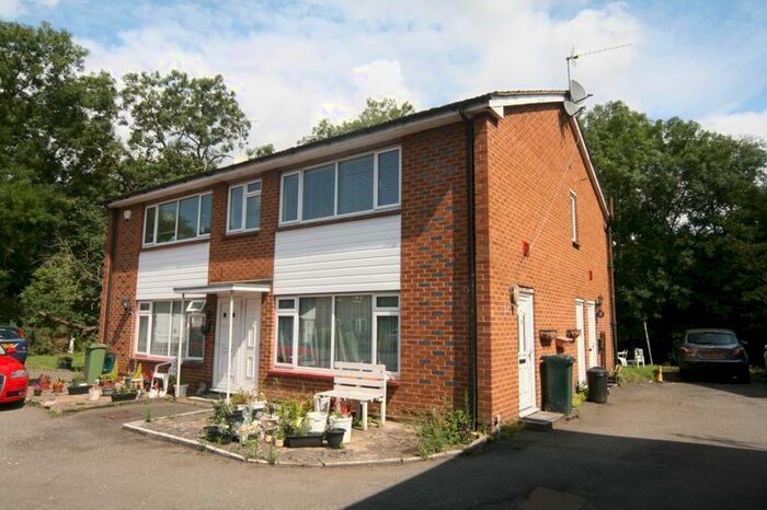 1 Bedroom Maisonette To Rent In The Island, West Drayton, UB7