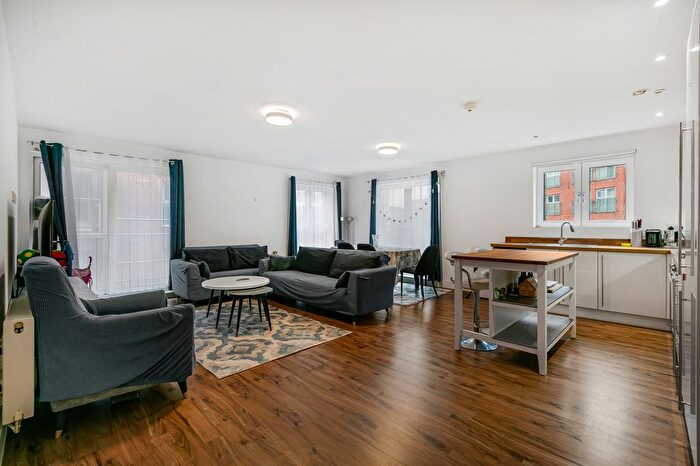 2 Bedroom Flat To Rent In Nero House, Charrington Place, St. Albans, Hertfordshire, AL1