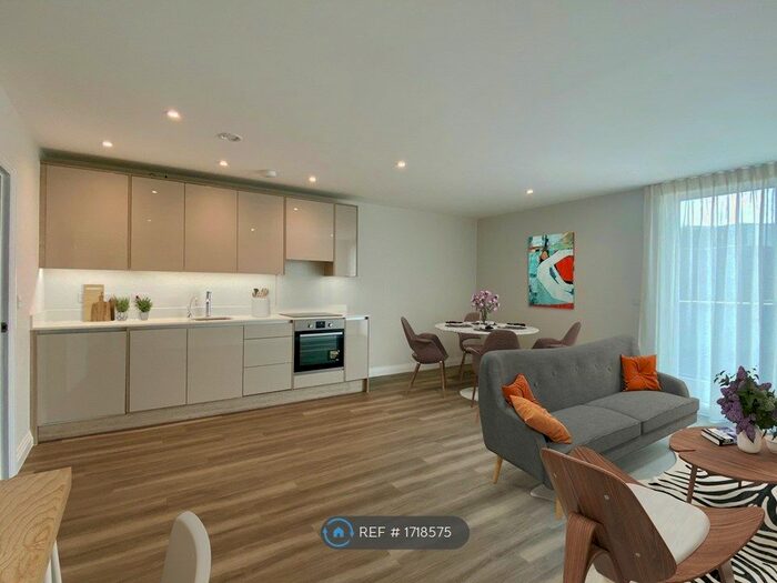 1 Bedroom Flat To Rent In Panorama Apartments, Uxbridge, UB8