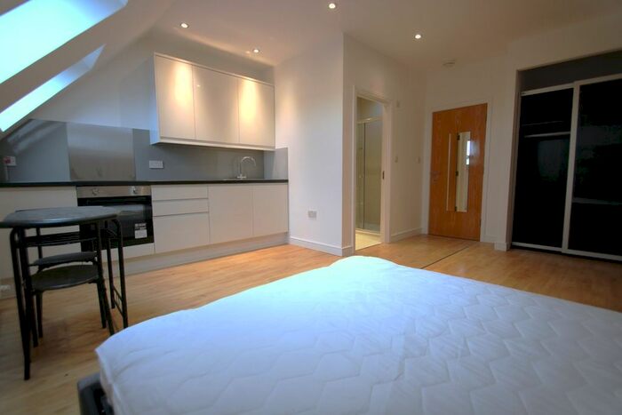 1 Bedroom Studio To Rent In Neeld Crescent, London, NW4