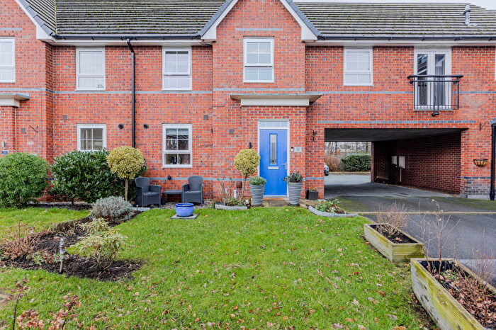 4 Bedroom Mews For Sale In Halliwell Court, Elworth, Sandbach, CW11