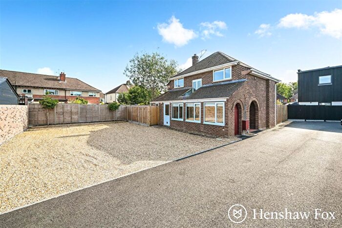 3 Bedroom Detached House For Sale In Winchester Road, Romsey Town Centre, Hampshire, SO51