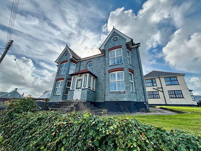 6 Bedroom Detached House For Sale In New Road, Port Isaac, Cornwall, PL29