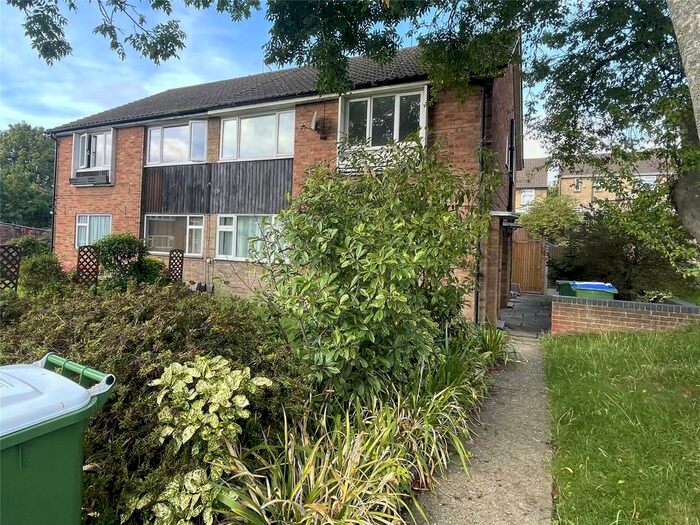 2 Bedroom Maisonette To Rent In Ranworth Close, Erith, DA8