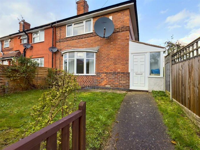 3 Bedroom Semi-Detached House To Rent In Burrows Avenue, Beeston, Nottingham, NG9