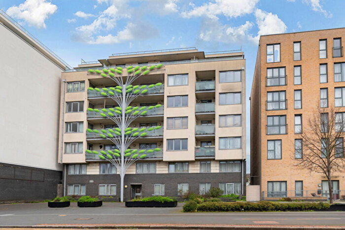 2 Bedroom Flat For Sale In London Road, Croydon, CR0