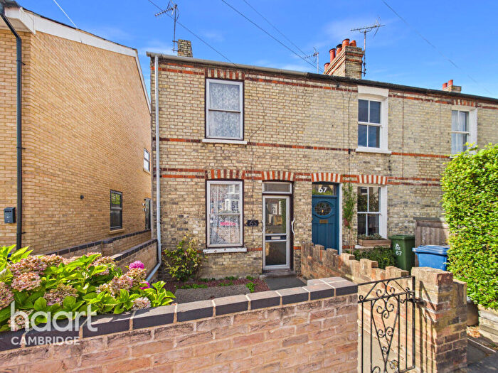 3 Bedroom Semi-Detached House For Sale In Ditton Walk, Cambridge, CB5