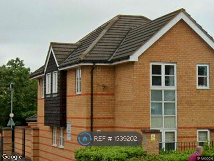 3 Bedroom Terraced House To Rent In New Eltham, Greater London, SE9