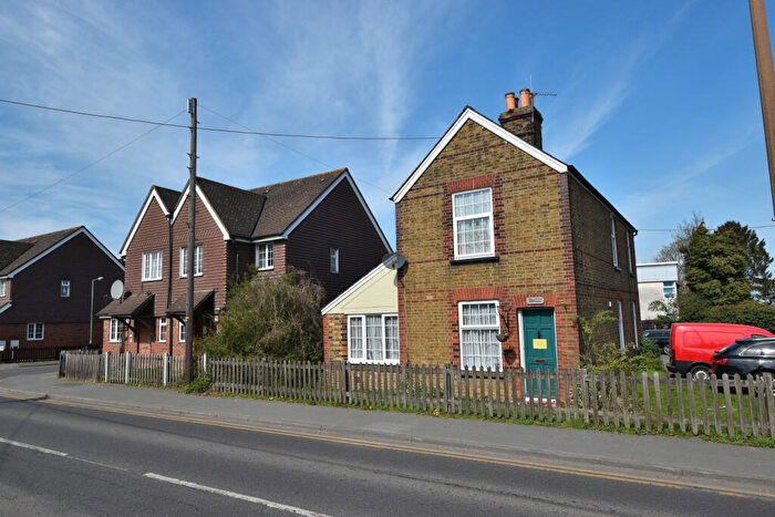 3 Bedroom House To Rent In Coggeshall Road, Braintree, Essex, CM7
