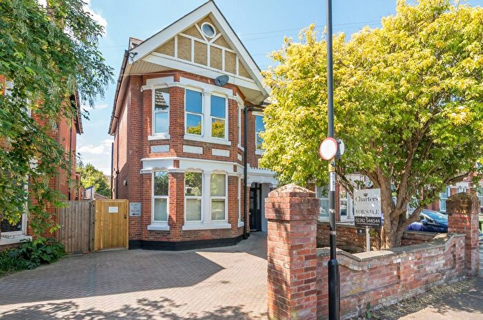 1 Bedroom Flat To Rent In Thornbury Avenue, Southampton, Hampshire, SO15