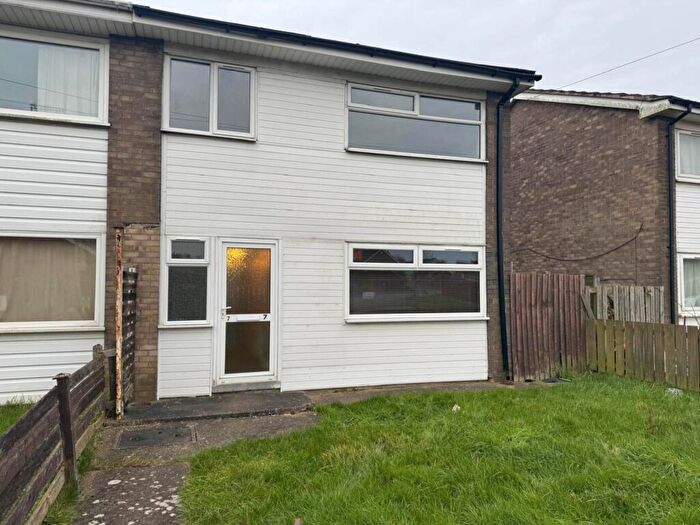 3 Bedroom End Of Terrace House To Rent In Walkers Way, Ulceby, DN39