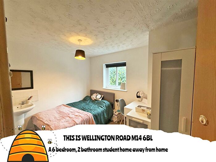 6 Bedroom House To Rent In Wellington Road Fallowfield, M14