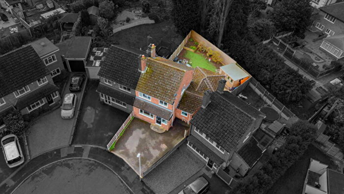 4 Bedroom Semi Detached House For Sale In Beeches Close, Kingswinford, DY6