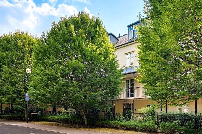 5 Bedroom Terraced House For Sale In Melliss Avenue, Kew Riverside, TW9