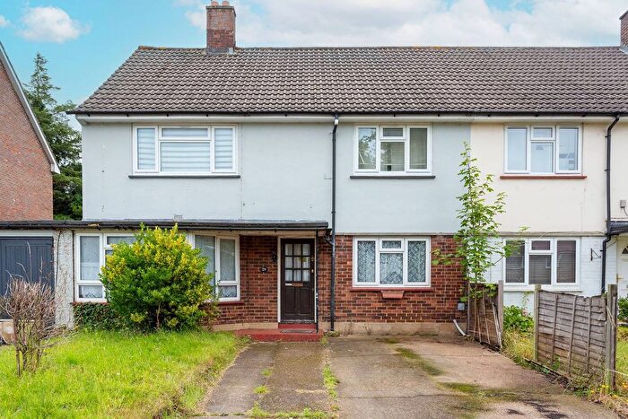 2 Bedroom Flat For Sale In Muriel Avenue, Watford, WD18