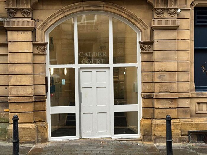 2 Bedroom Flat To Rent In Calder Court, Town Hall Street East, Halifax, HX1