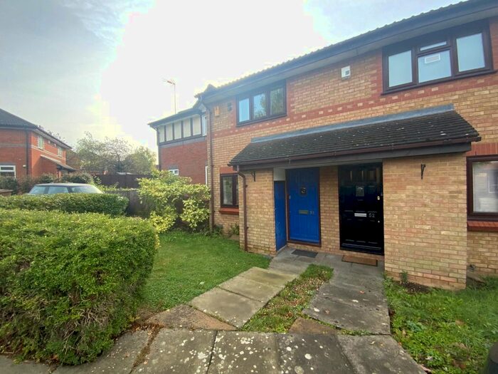 2 Bedroom Semi-Detached House To Rent In Rookery Drive, Luton, Bedfordshire, LU2