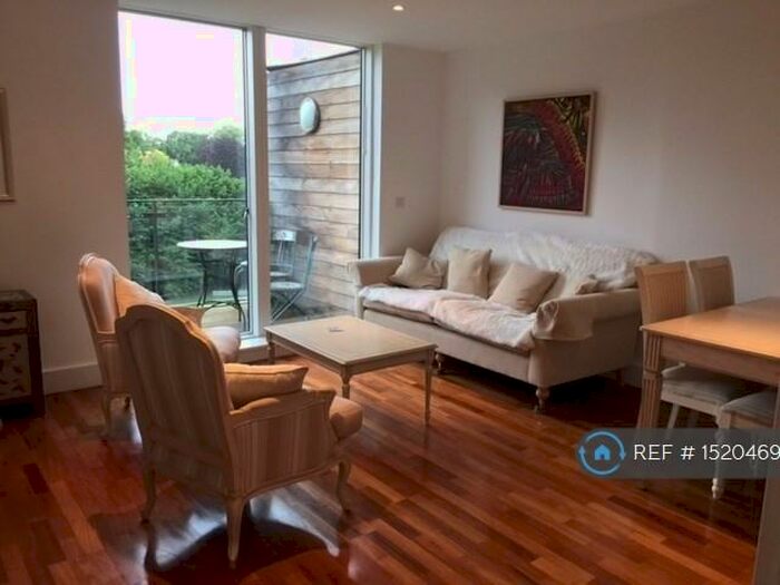 2 Bedroom Flat To Rent In The Steel Building, Cambridge, CB2