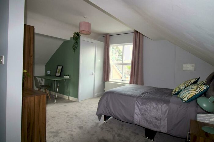 4 Bedroom Terraced House To Rent In Mount Pleasant, Redditch, B97