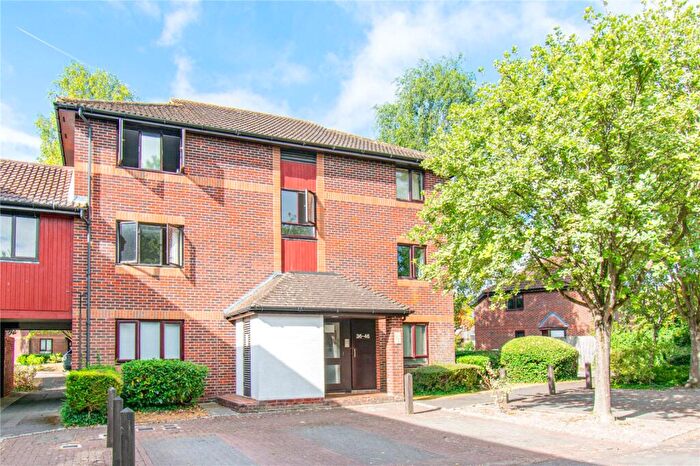 1 Bedroom Apartment To Rent In Pebble Drive, Didcot, Oxfordshire, OX11