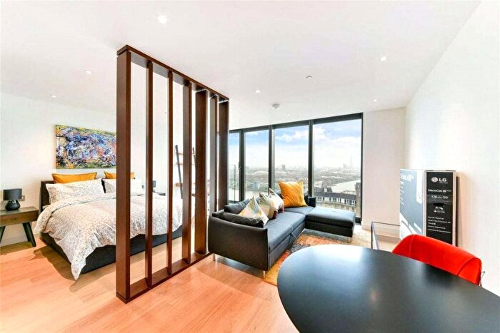 Studio To Rent In Marsh Wall, Tower Hamlets, London, E14