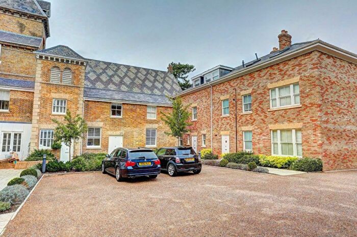 1 Bedroom Flat To Rent In Langdon Park, Teddington, TW11