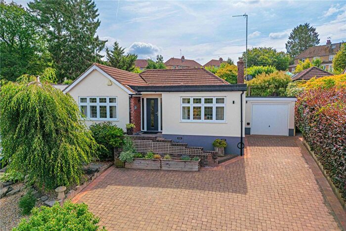 2 Bedroom Bungalow For Sale In Browns Spring, Potten End, Berkhamsted, Hertfordshire, HP4