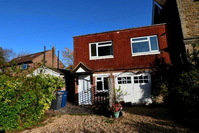 2 Bedroom Property To Rent In Knoll Road, Godalming GU7