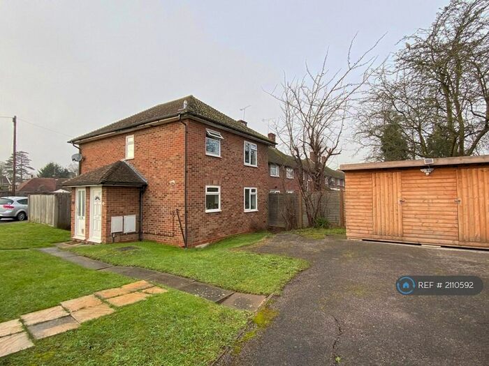1 Bedroom Maisonette To Rent In Upcroft, Windsor, SL4