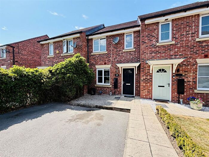 2 Bedroom Terraced House For Sale In Elston Avenue, Selby, YO8