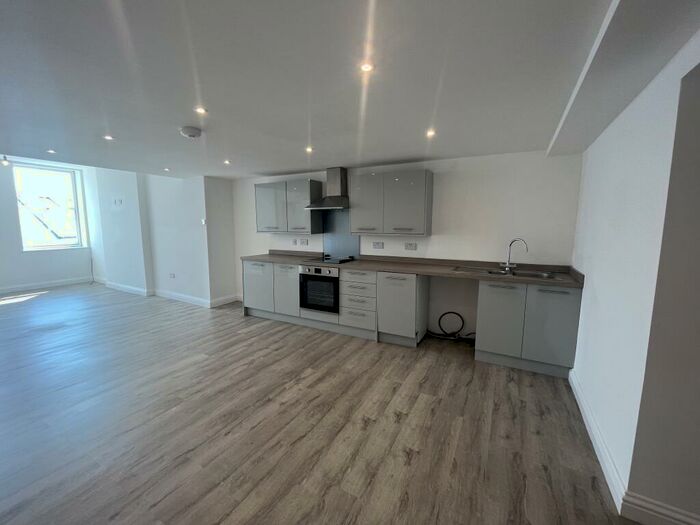 2 Bedroom Flat To Rent In Market Place, Great Yarmouth, NR30