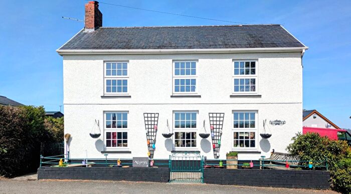 4 Bedroom Farmhouse For Sale In Llanfihangel Ar Arth, Carmarthenshire, SA39