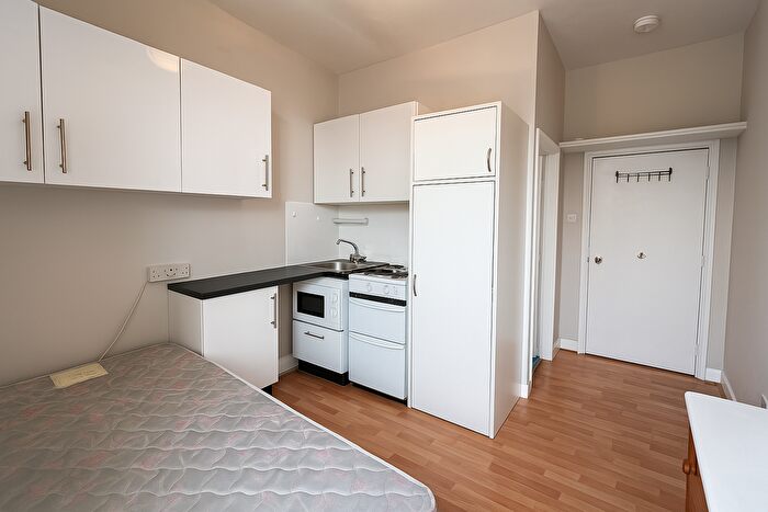 Studio To Rent In Stanley Road, Teddington, TW11