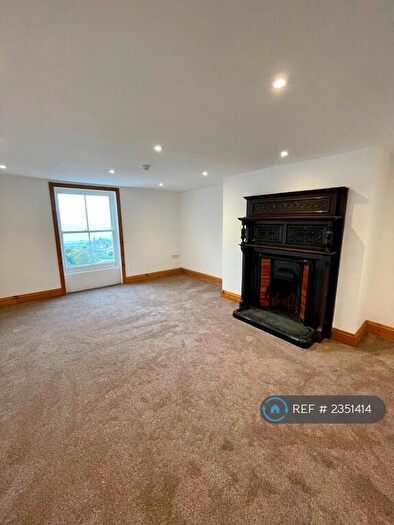 2 Bedroom Flat To Rent In Albion Place, Ramsgate, CT11