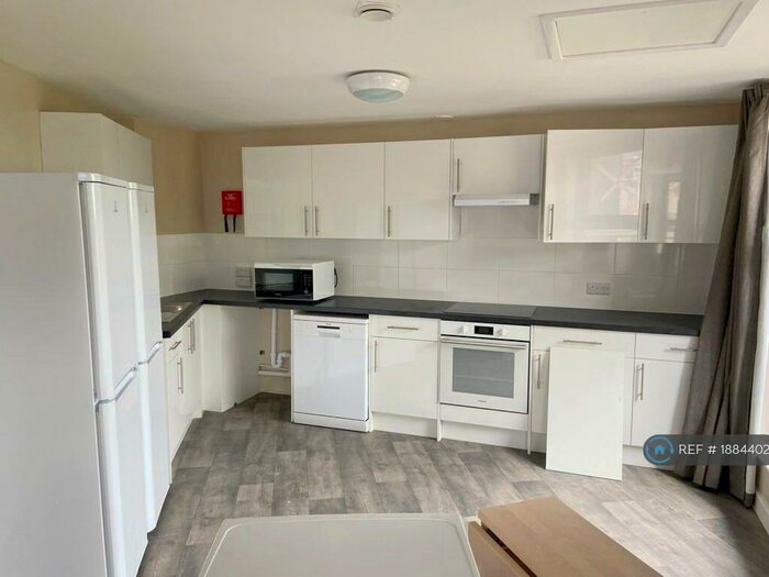 7 Bedroom Flat To Rent In Stokes Croft, Bristol, BS1