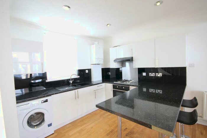 2 Bedroom Maisonette To Rent In Newmarket Road, Brighton, BN2